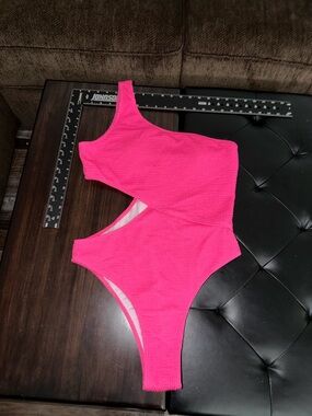 One-Shoulder Hot Pink Textured One-Piece Swimsuit